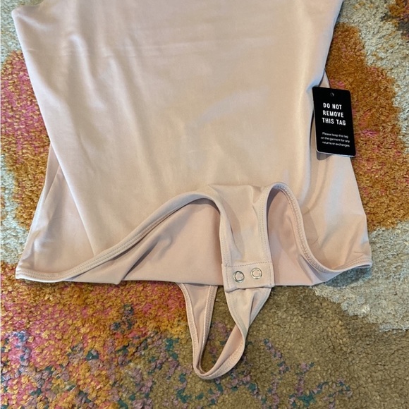NWT Express Body Contour Silky High Neck Thong Bodysuit - Picture 6 of 6